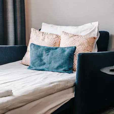Amsterdam Hotel 3*