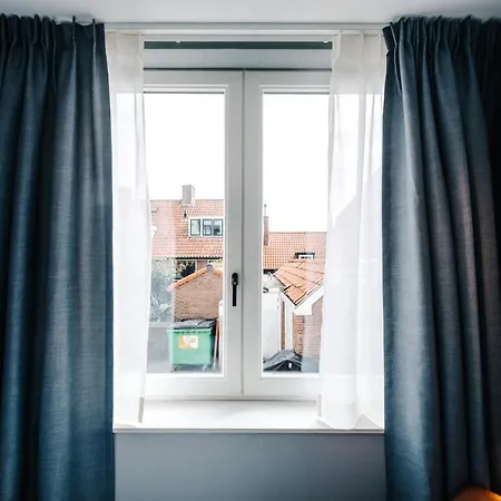 Amsterdam Отель