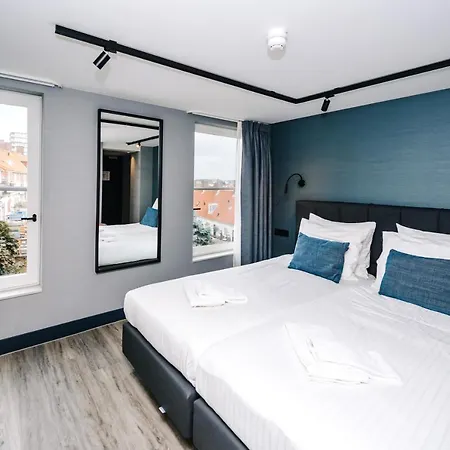 Amsterdam زاندفورت