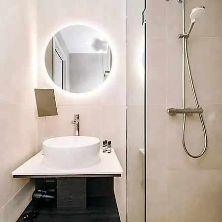 Amsterdam Hotel