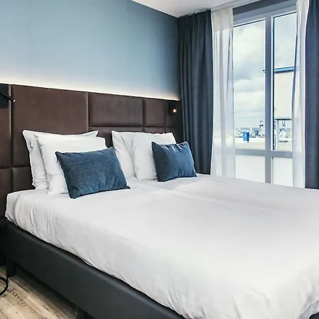 Amsterdam 3*