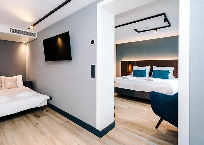 Amsterdam מלון 3*